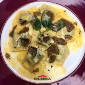Ravioli al tartufo nero